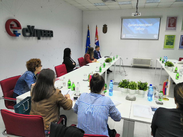 New IT Projects Presented at the Office for IT and eGovernment: Secondary State Data Centre and Driving Licences Online