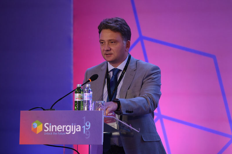 Јовановић представио планове Владе за развој вештачке интелигенције и коришћење отворених података