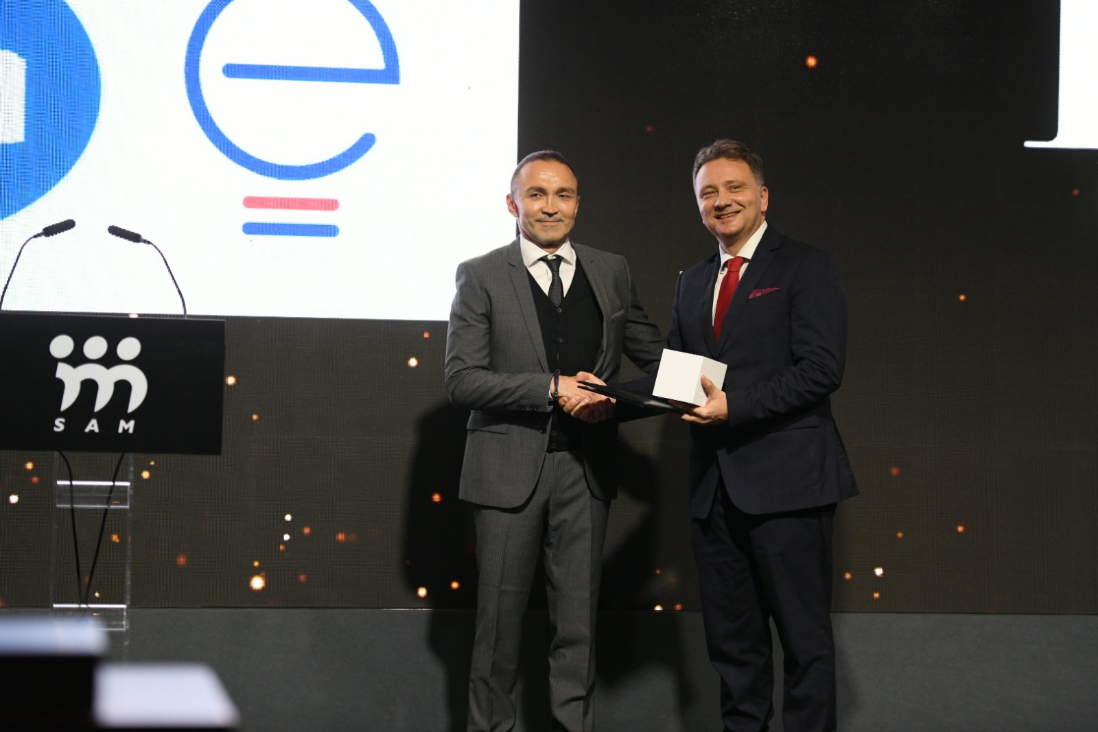 Kancelarija za IT i eUpravu dobitnik Specijalne nagrade Srspke asocijacije menadžera