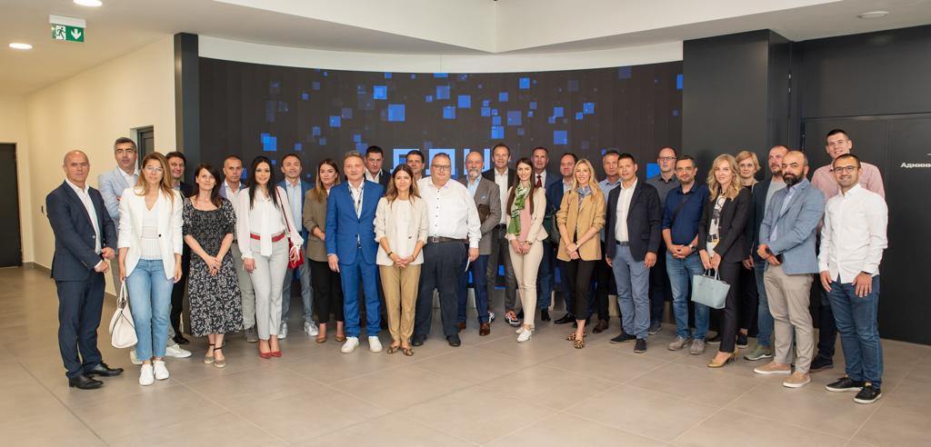 Српска асоцијација менаџера у посети Државном дата центру у Крагујевцу